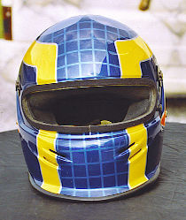 Personalized helmet: geometrical reasons, squaring and arrow (front view).
