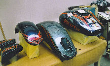  Moto stukken in cabine vervierd en vernist.